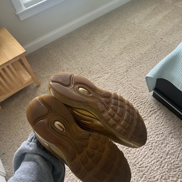 Air Max Size 9 - Picture 4 of 5